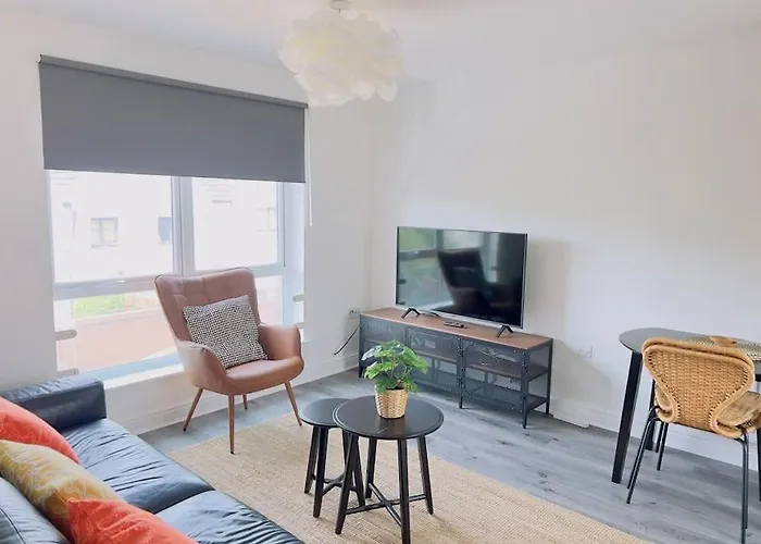 Noah Suite By Koya Homes - 2-Bed Apartment, Cardiff City Stadium View & Free Parking