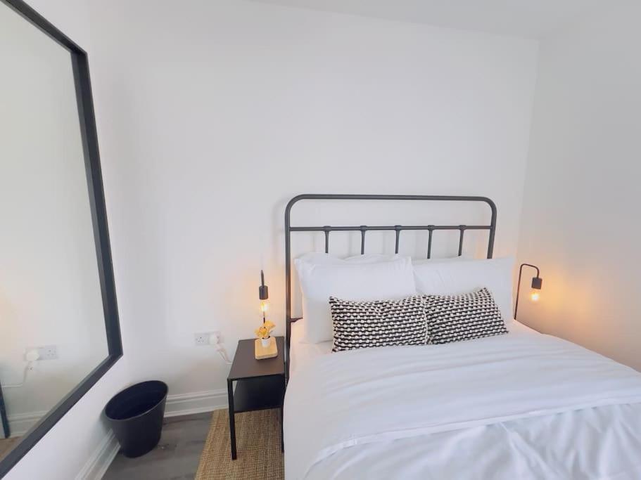 Noah By Koya Homes - 2-bed Apartment, Stadium View & Free Parking Дом отдыха *